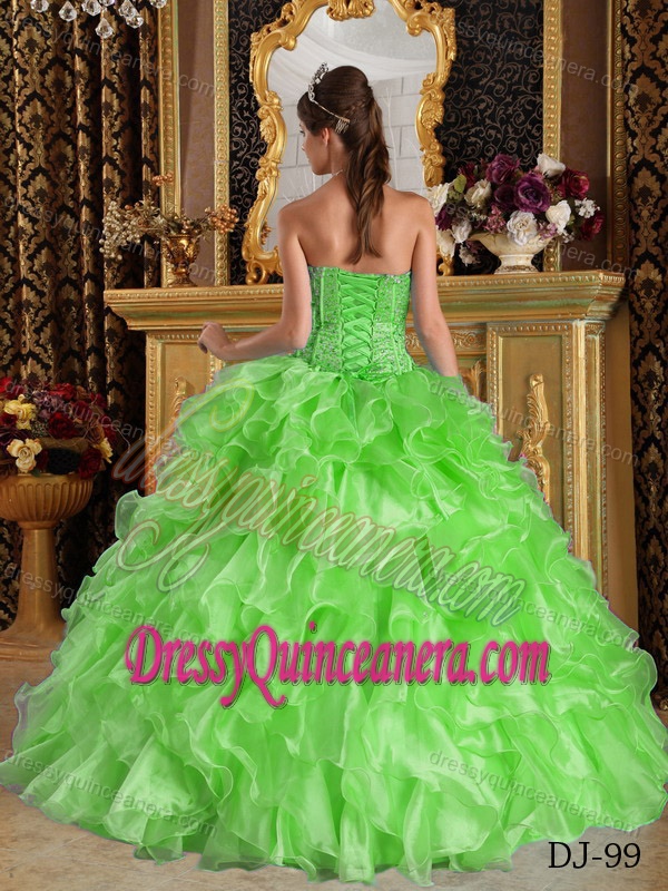 Spring Green Sweetheart Organza Dress for Quince with Ruffles and Beading