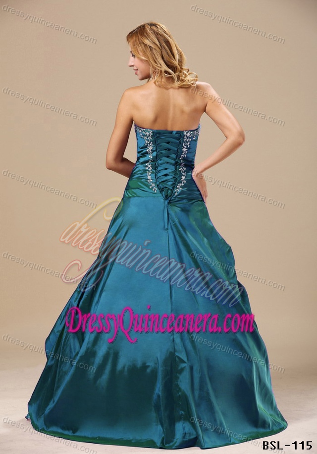 Sweetheart Appliques Decorated and Ruched Quinceanera Dress for Cheap