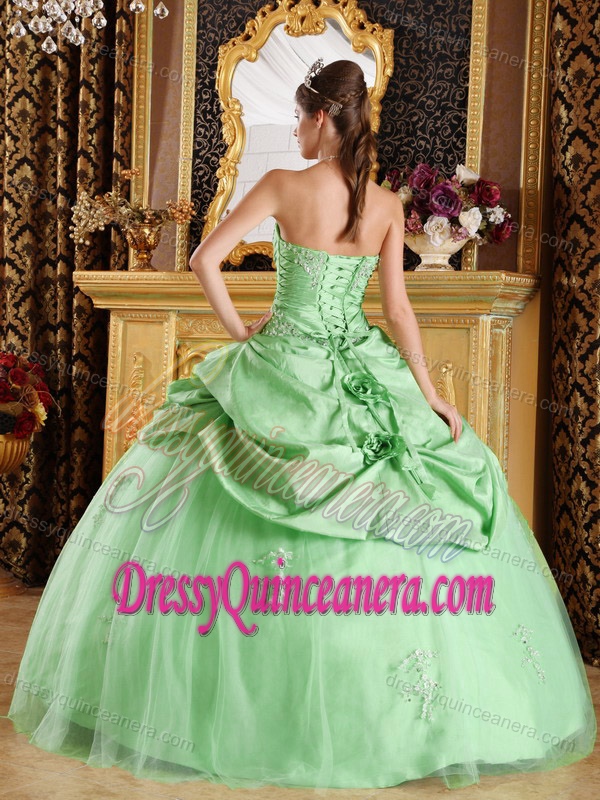 2013 Apple Green Tulle Beaded Quinceanera Dress with Hand Made Flowers