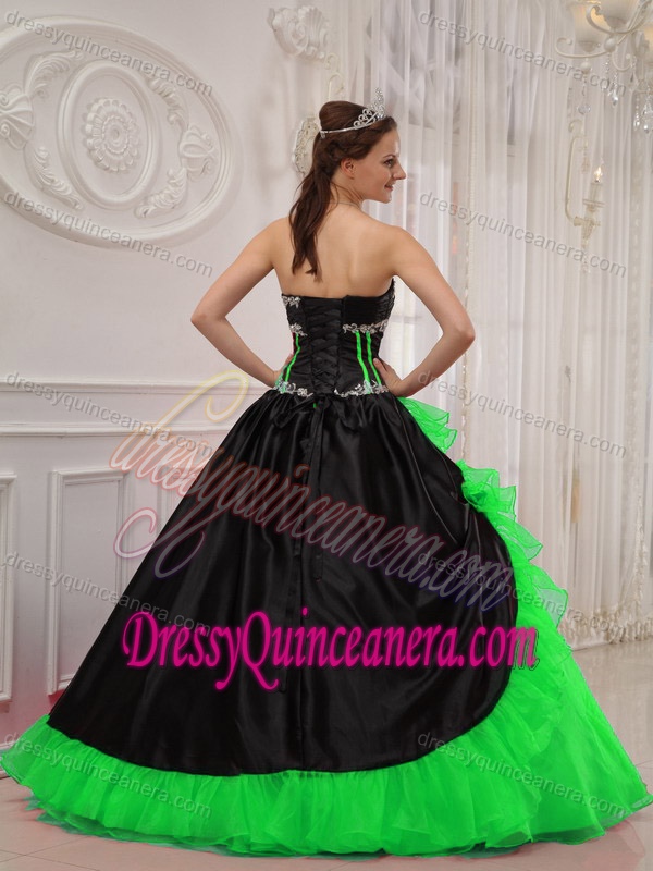 Beautiful Sweetheart Satin and Organza Quinceanera Dresses with Appliques