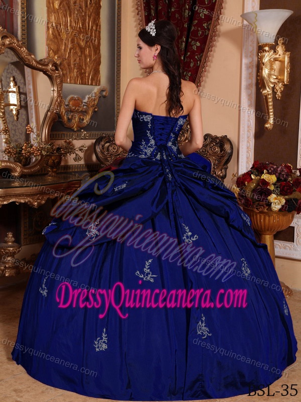 2015 Royal Blue Sweetheart Taffeta Quinceanera Dress with Appliques