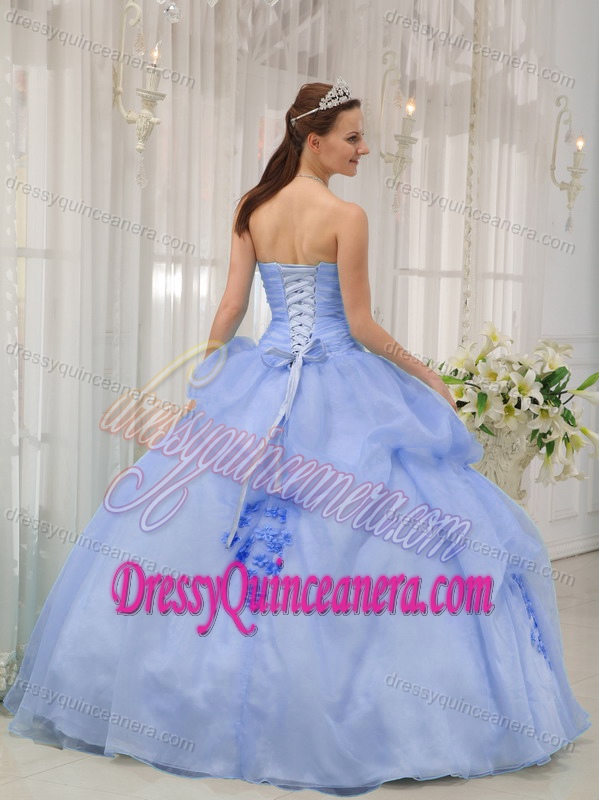 Lovely Light Blue Sweetheart Organza Quinces Dresses with Handmade Flowers