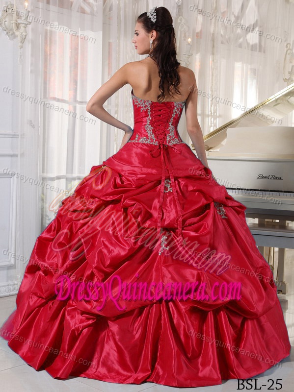 Strapless Taffeta and Tulle Sweet Quince Dresses in Red with Appliques