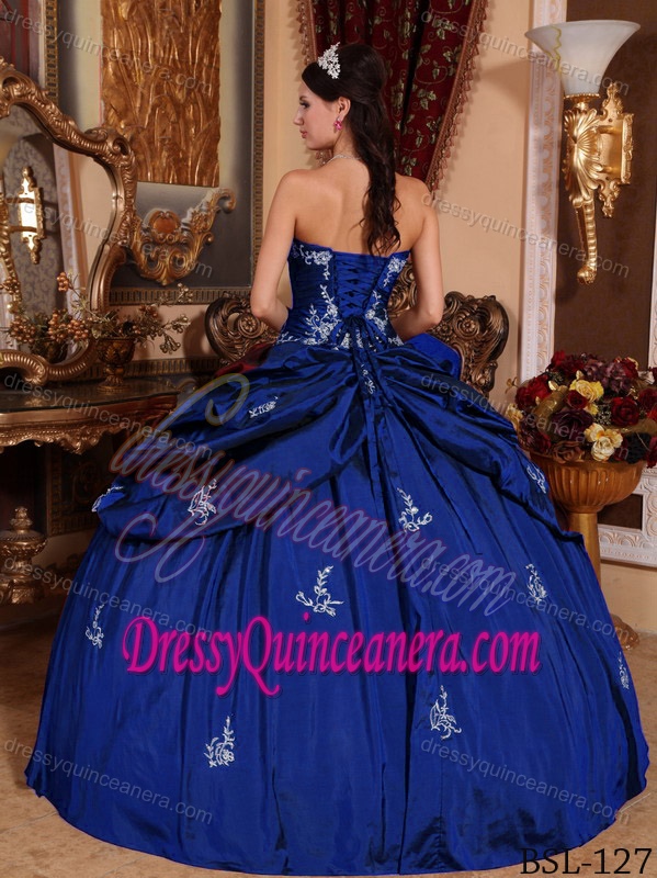 Beautiful Blue Sweetheart Taffeta Quinceanera Dresses with Appliques