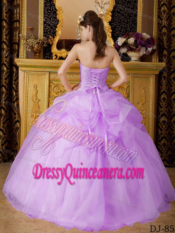 Classy Lavender Ruched Quinceanera Gown Dress with Embroidery and Pick-ups