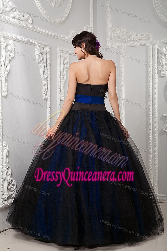 2013 New Stylish Strapless Quinceanera Dresses in Black and Blue with Beadings