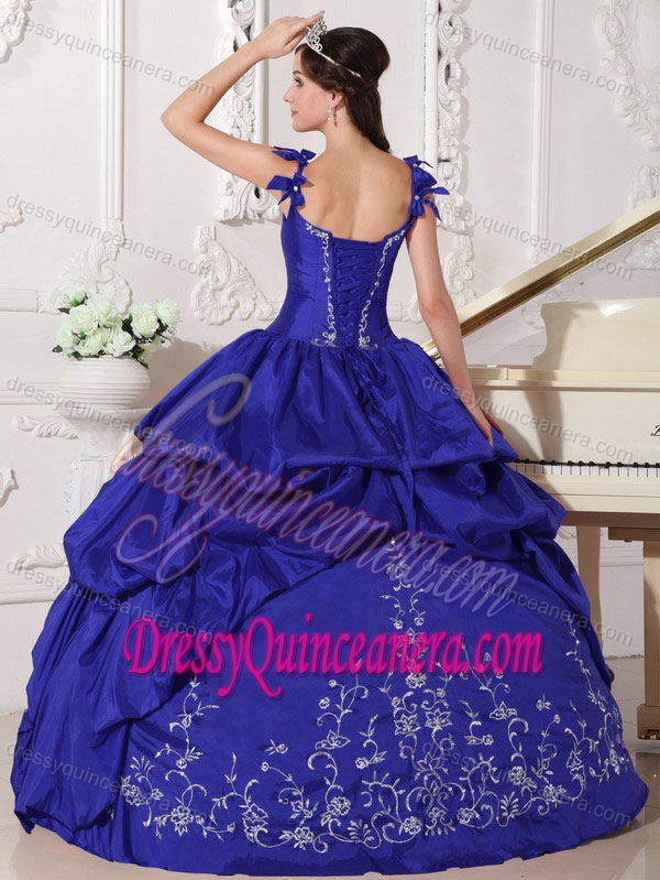 Royal Blue Affordable Embroidery Quinceaneras Dress in Taffeta