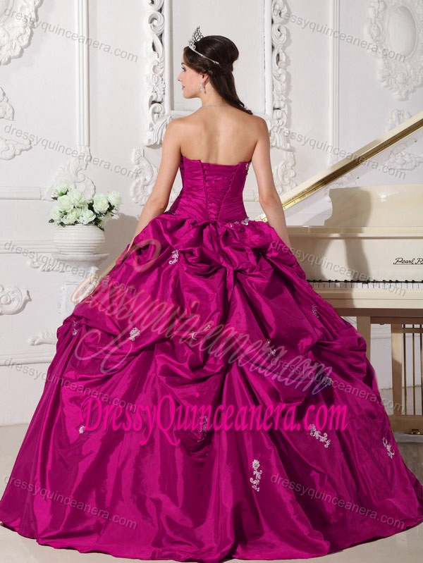 Elegant Sweetheart Taffeta Quinceanera Gown Dress with Beading