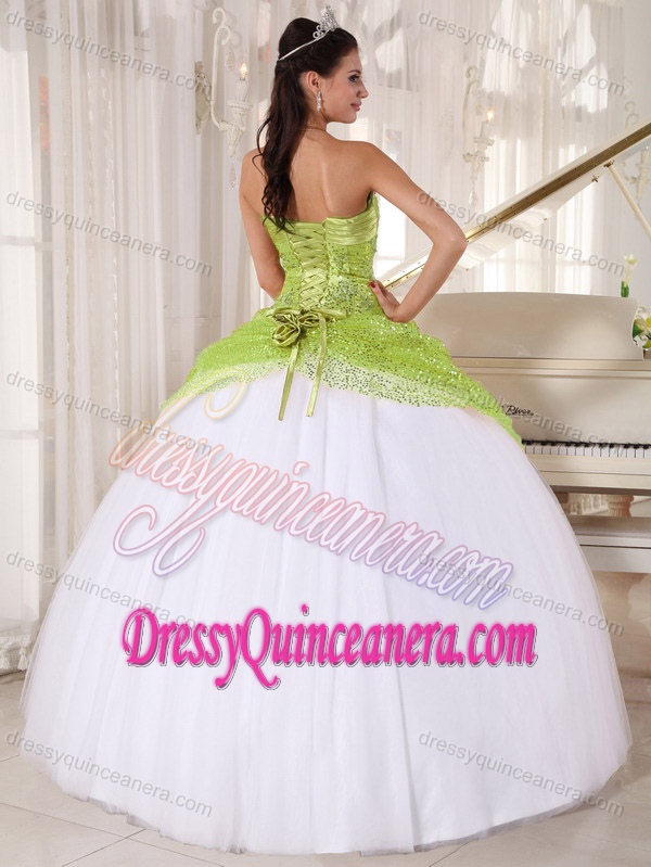 Yellow Green and White Quince Dresses with Appliques in Tulle and Sequin