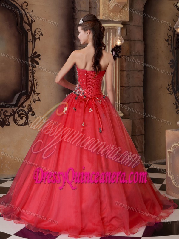 A-line Sweetheart Organza Quinceanera Gown Dresses with Beading in Red