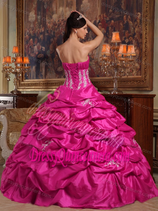 Cheap Fuchsia Strapless Taffeta Quinces Dress with Appliques and Pick-ups
