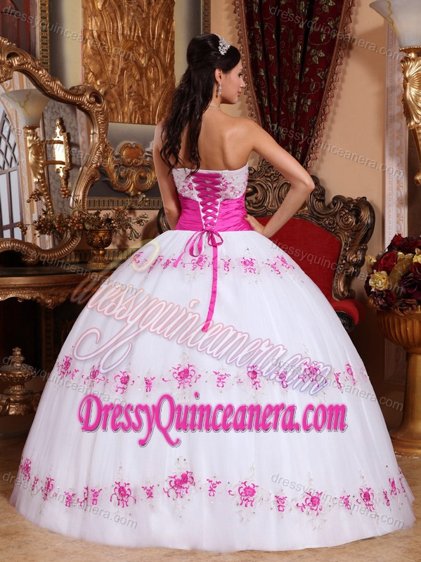 White and Pink Strapless Taffeta and Tulle Appliqued Quinceanera Dresses