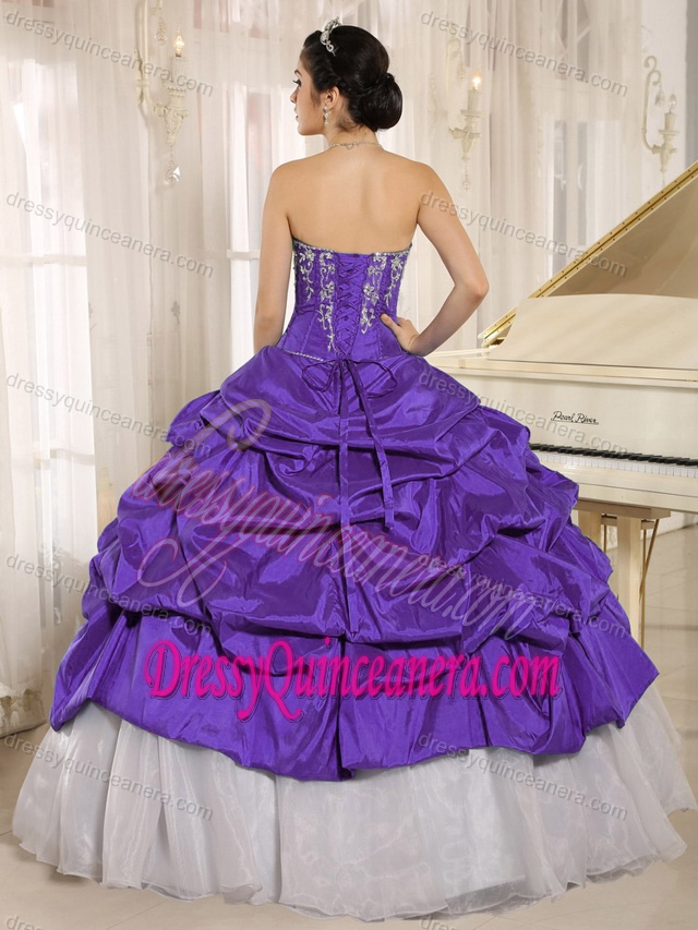Luxurious Purple and White Quince Gown Dresses with Pick-ups and Embroidery