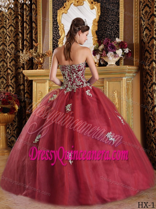 Fitted Sweetheart Appliqued Tulle Quinceanera Gown Dresses in Wine Red