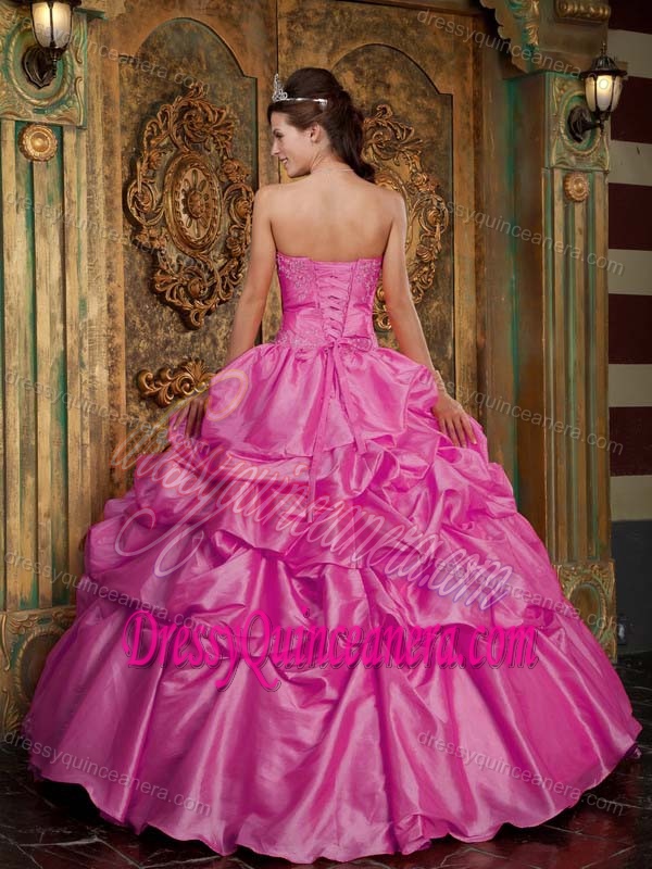 Hot Pink Sweetheart Taffeta and Tulle Quinceanera Gowns with Appliques
