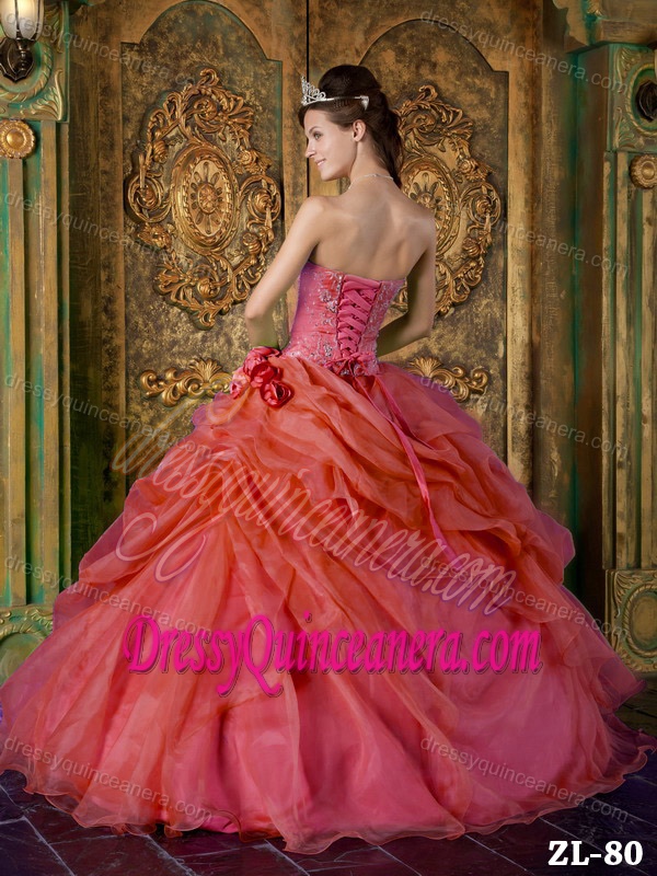 Discount Red Strapless Organza Quinceanera Gown Dresses with Beading