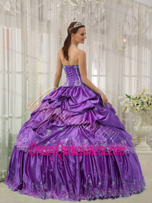 Purple Strapless Taffeta Dress for Quinceanera with Beading and Appliques