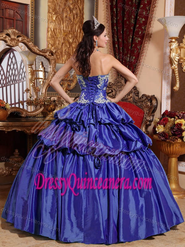 Sweetheart Taffeta Quinceanera Dress in Blue with Appliques and Pick-ups