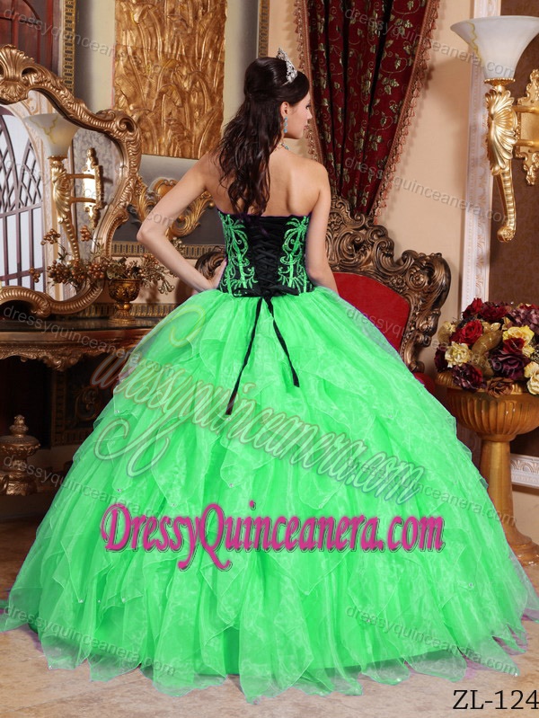 Exquisite Embroidered Spring Green Long Dress for Quince with Ruffles