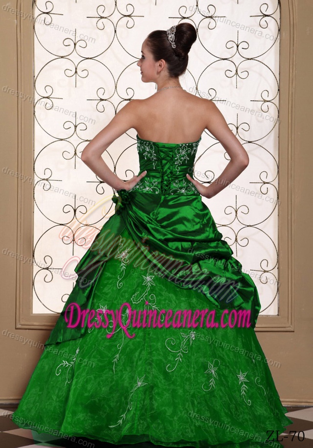 Embroidery Strapless Beauty Gown Beaded Sweet 16 Dresses with Appliques