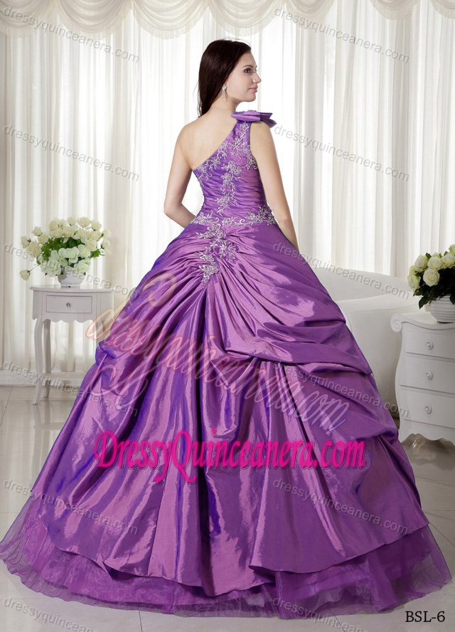 Lavender One-shoulder Taffeta Appliqued Quinceanera Dress with Pick-ups and Bow