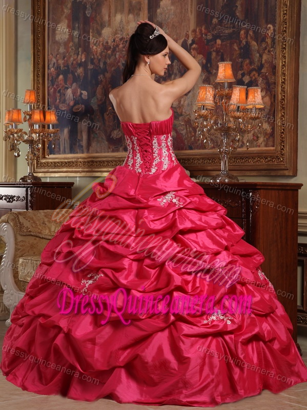 Ruched and Appliqued Red Sweet Sixteen Dresses in Taffeta with Pick-ups 2013