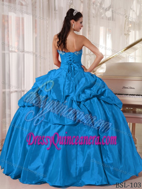2014 Bright Blue Sweetheart Taffeta Quinceanera Dresses with Beaded and Pick-ups