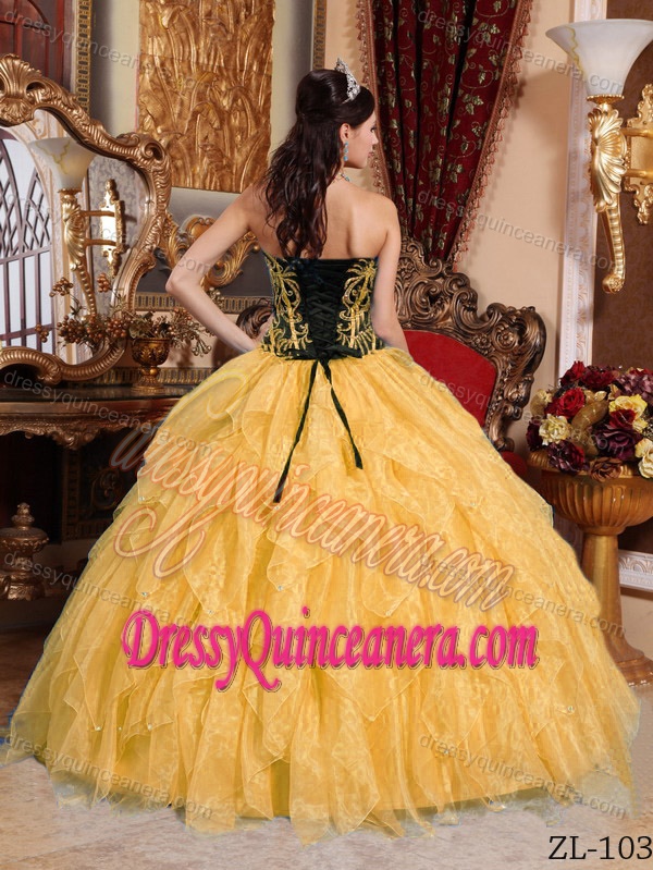 Chic Gold Sweetheart Floor-length Embroidered Beaded Organza Quinceanera Dress