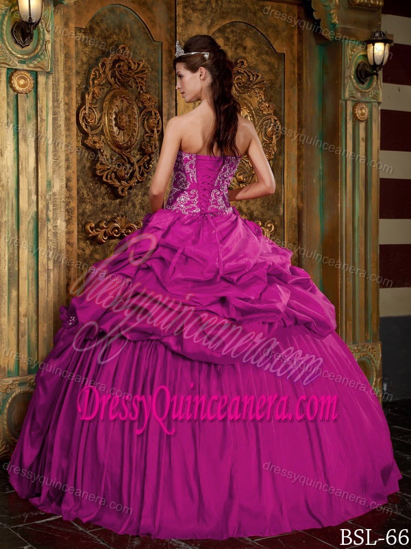 Fuchsia Sweetheart Ball Gown Taffeta Appliqued Quinceanera Dresses with Pick-ups