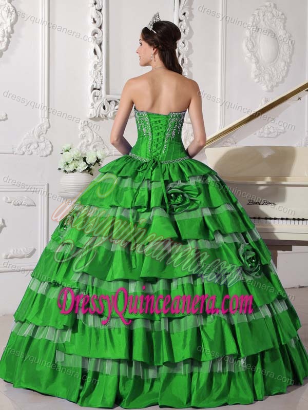 Chic Sweetheart Green Appliqued Taffeta Quinceanera Dress with Layers and Flowers