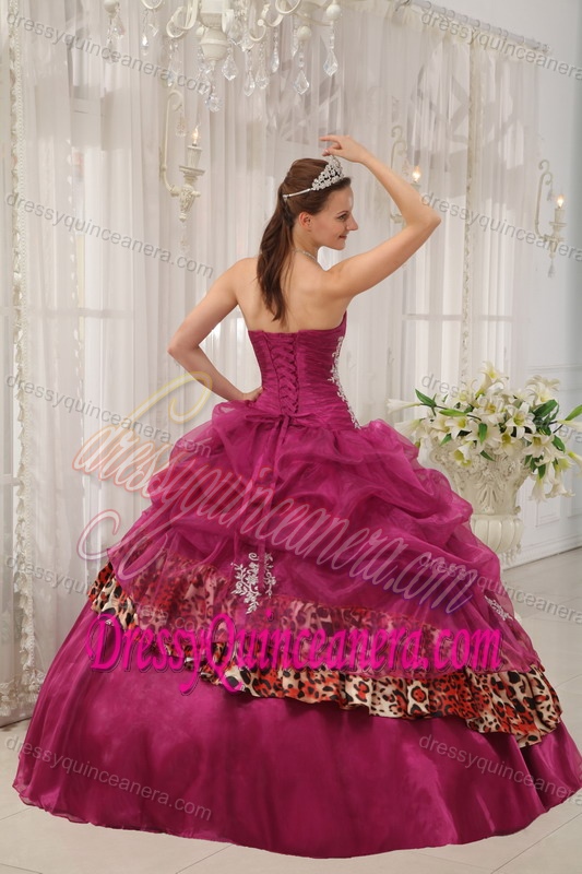Burgundy Sweetheart Organza and Leopard Appliques Quinceanera Dress