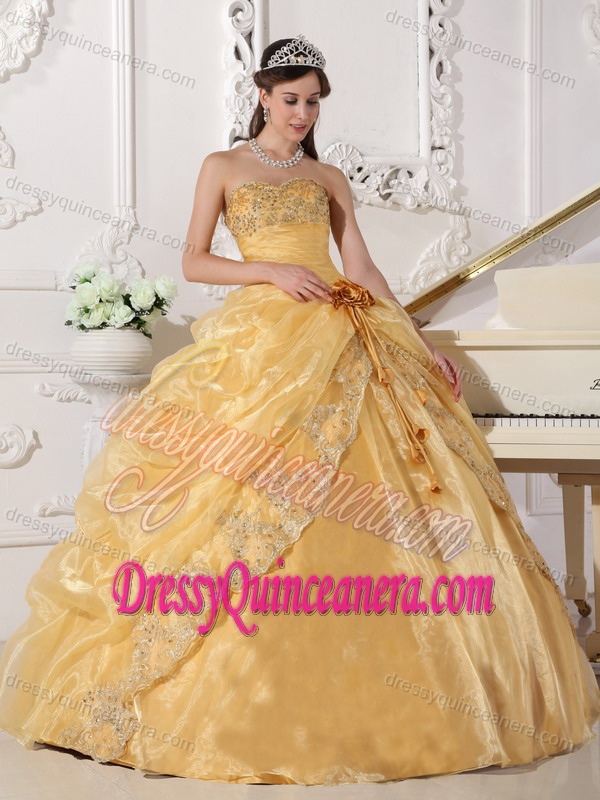 2013 Strapless Embroidery with Beading Gold Quinceanera Gown in Organza