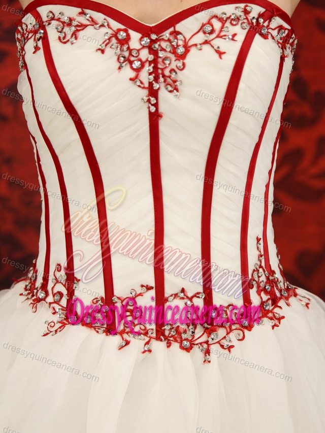 Appliqued Sweetheart Organza 2013 Dress for Quince with Chapel Train