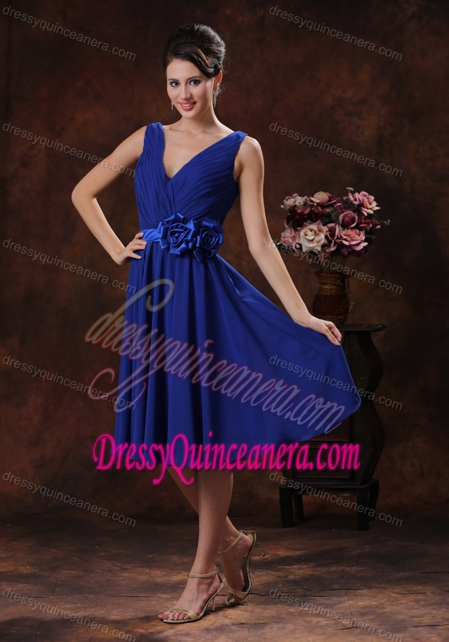 Royal Blue inexpensive V-neck Quinceanera Dama Dress with Flowers