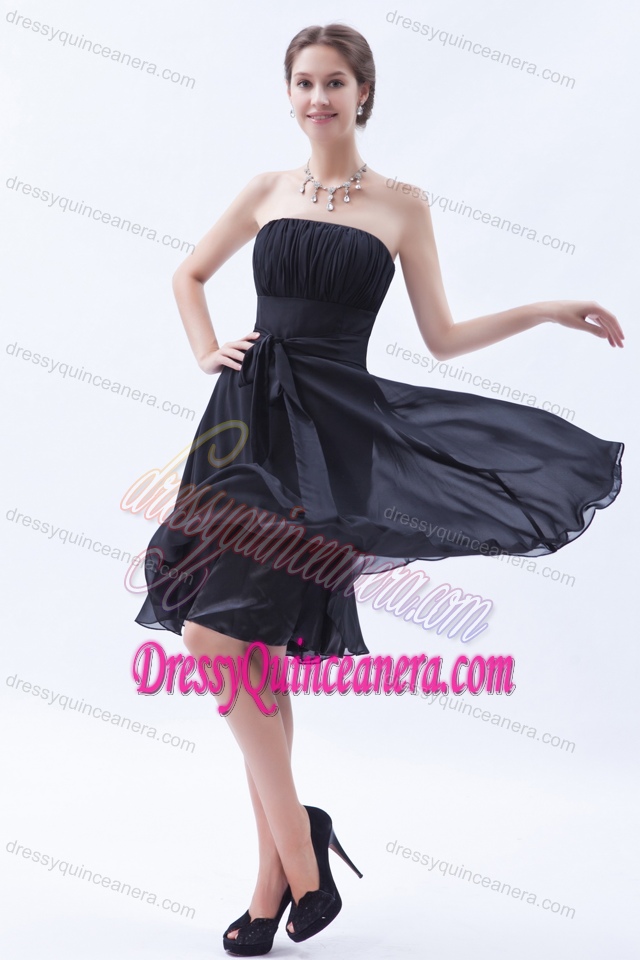 Cheap Black Strapless Knee-length Chiffon Quinceanera Dama Dress for Cheap in 2014