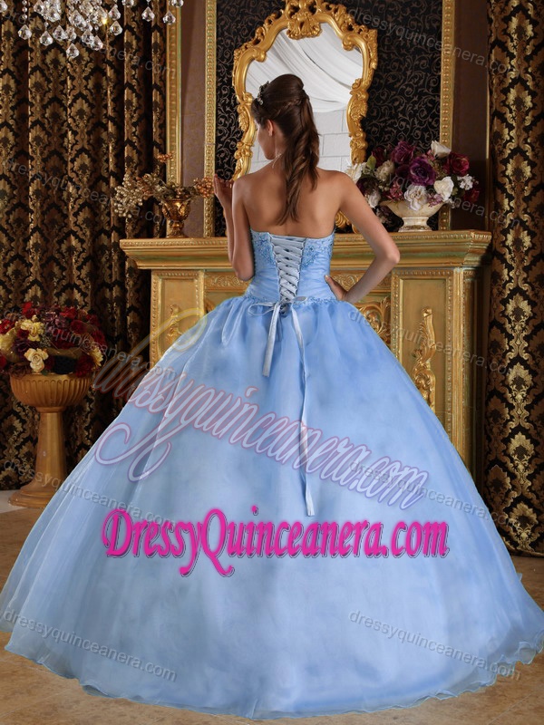 Popular Lilac Sweetheart Strapless Organza Beaded Dresses for Quince in 2013