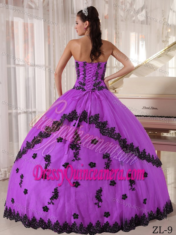 Popular Lavender Strapless Organza Ball Gown Quinceanera Dresses with Appliques