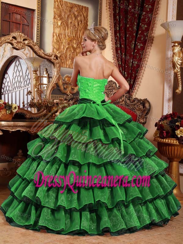 Green and Black Beauty Sweet Sixteen Dresses with Ruffled Layers and Appliques