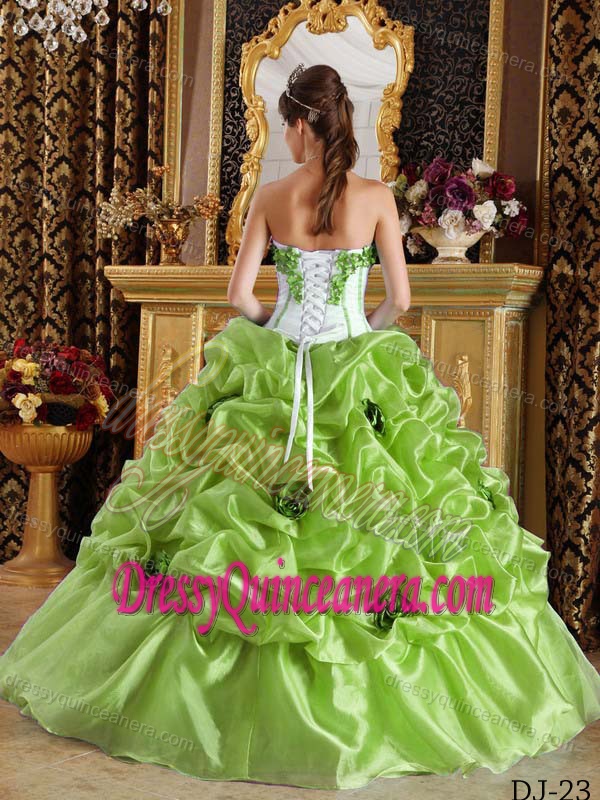 Green Sweetheart Quinceanera Dresses with Hand Made Flowers for Cheap