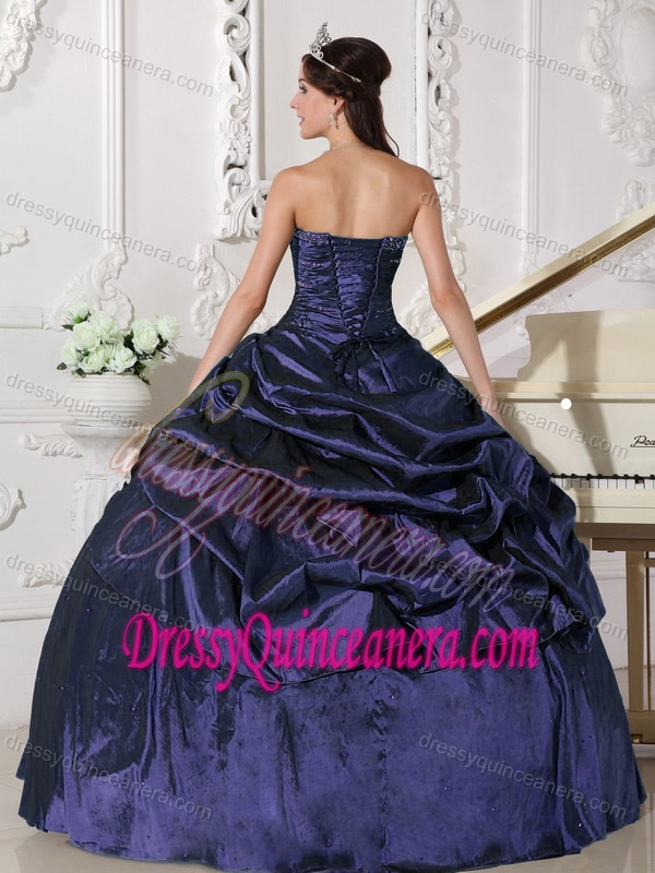 Popular Purple Strapless Taffeta Beaded Quinceanera Dresses on Promotion