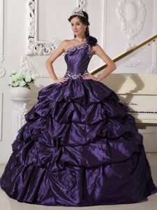 One-shoulder Dark Purple Appliqued Taffeta Quinceanera Dress with Pick-ups on Sale