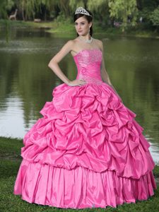 Hot Pink Strapless Ball Gown Taffeta Quinceanera Dresses with Pick-ups and Beading