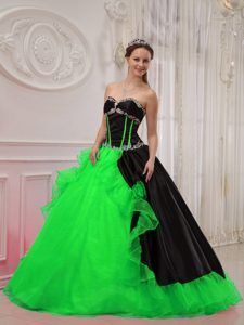 Beautiful Sweetheart Satin and Organza Quinceanera Dresses with Appliques