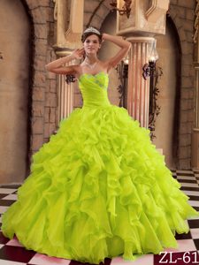 Sweetheart Organza Perfect Quince Dresses with Ruffles in Yellow Green