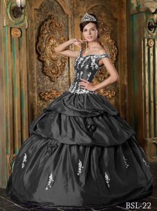 Off The Shoulder Grey Sweet 16 Dresses with Appliques and Handmade Flowers