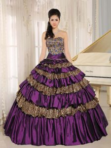 Beautiful Purple Leopard Sweet Sixteen Dresses with Ruffled Layers and Appliques