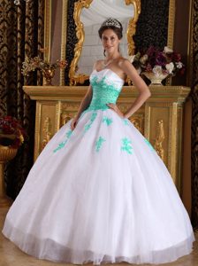 Pretty Sweet Sixteen Quinceanera Dresses in White and Apple Green
