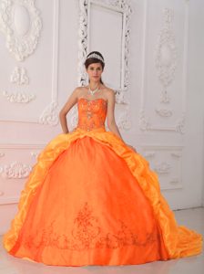 Orange Red Sweetheart 2013 Quinceanera Gowns with Embroidery and Beadings