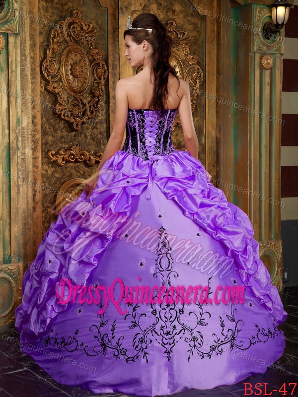 Fitted Purple Strapless Embroidery Taffeta Quinceanera Dress with Pick-ups