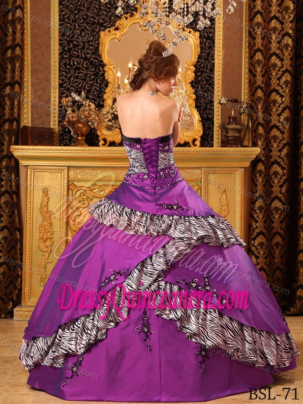 Wholesale Price Purple Taffeta Embroidery Quinceanera Gown to Floor-length